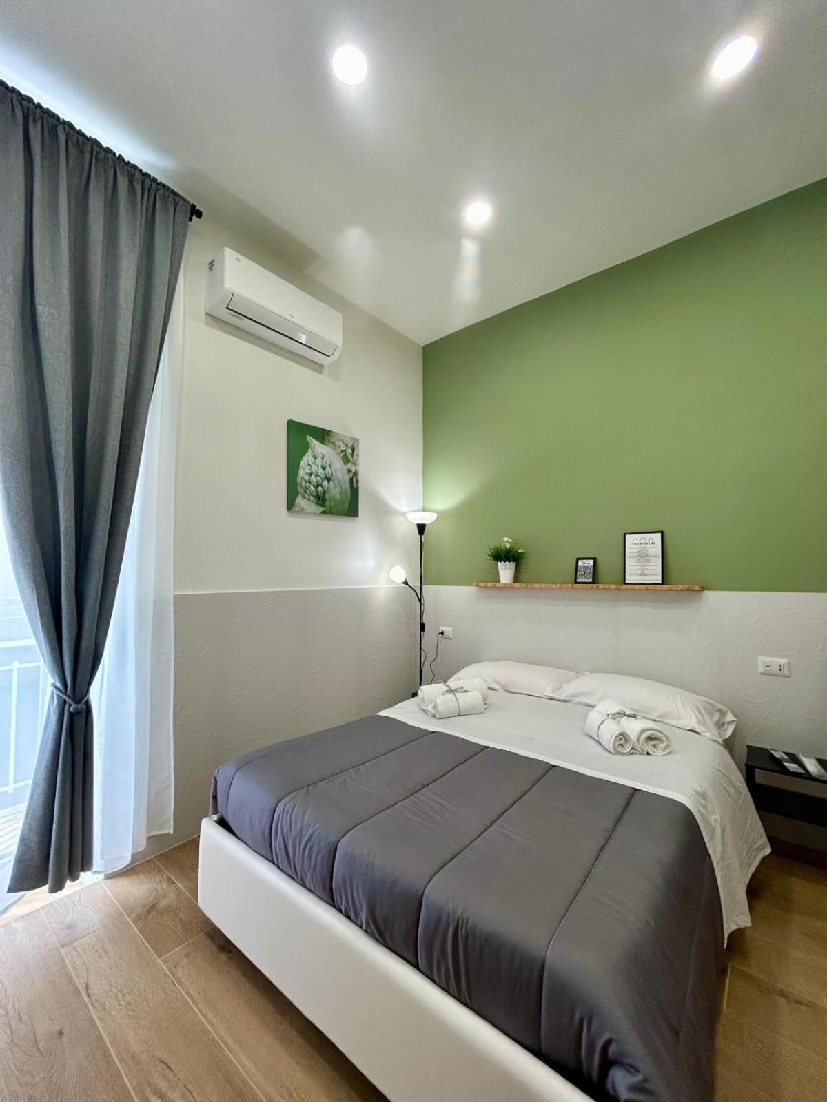 Guest house Center House Mery&ines *